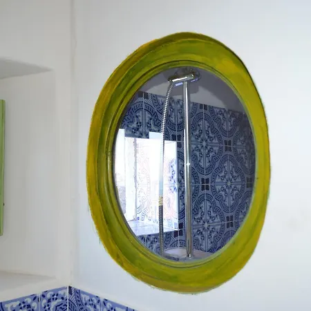Zeus Apartment